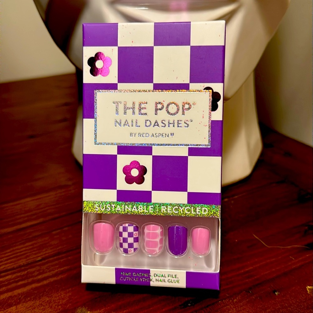 RED ASPEN you’re so posie tive palmer Nail Dashes Pop On square Short
